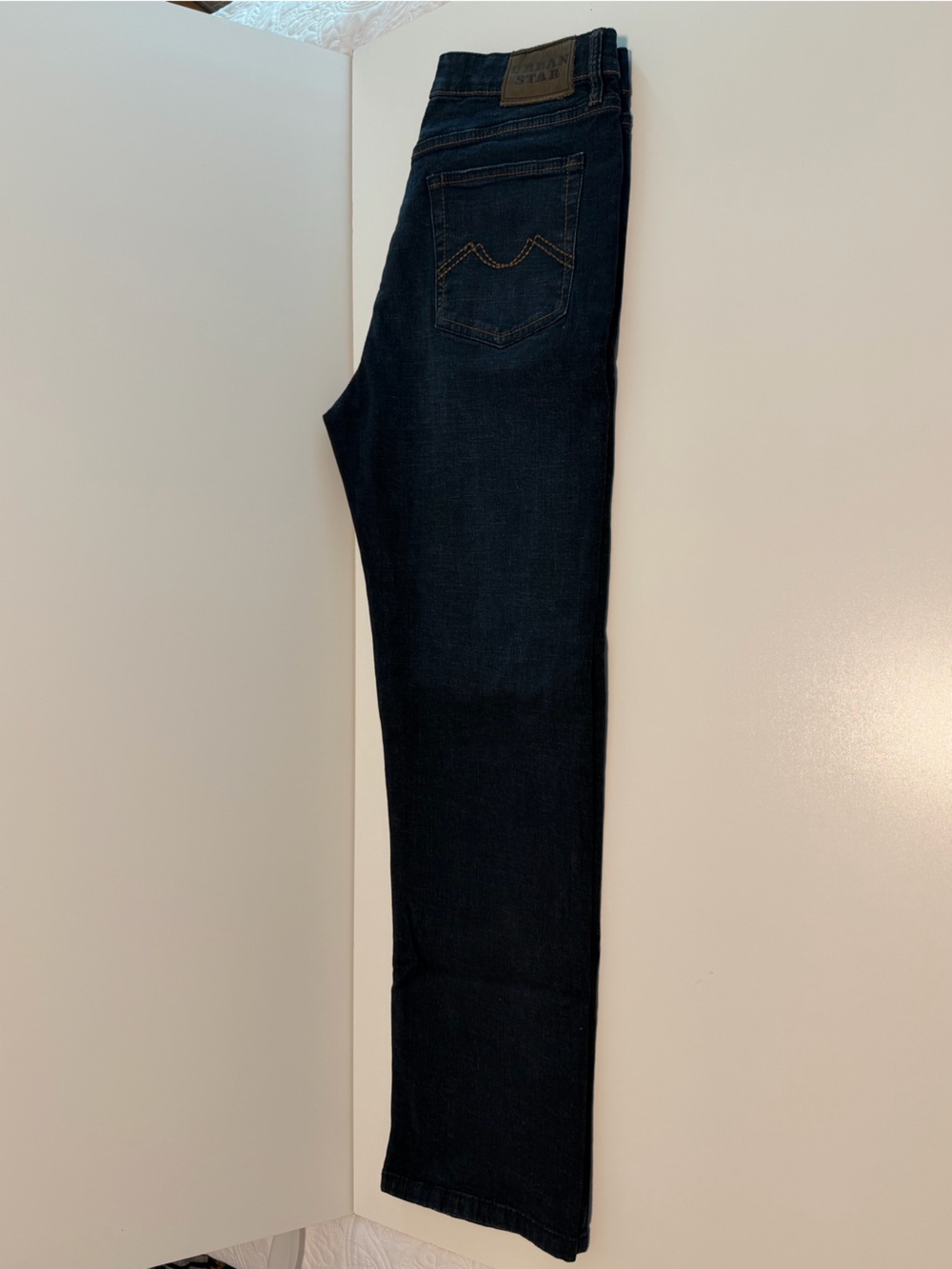 Straight Leg Men's Jeans in Dark Blue